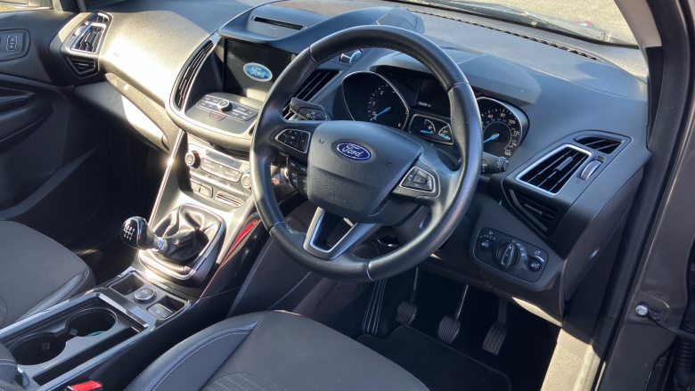 Ford Kuga 2.0 TDCi Titanium 5dr 2WD Diesel Estate